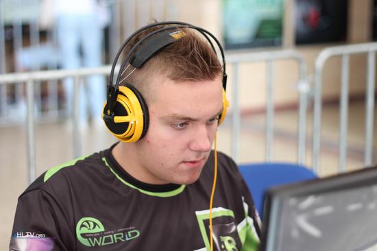 随着Vitality剑指大满贯，apEX在顶级指挥殿堂中身居何位？