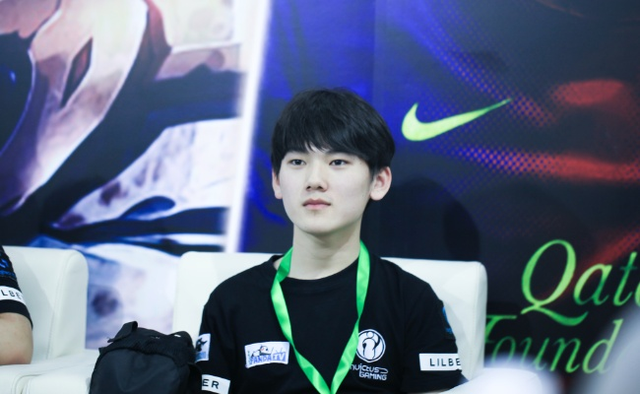 【蜂鸟电竞APP】助力王者荣耀冬季冠军杯