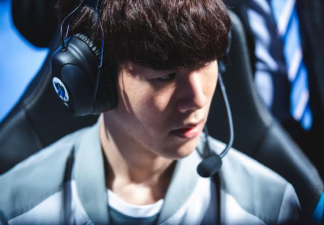 Astralis 将对阵 Mouz ，而 Vitality 将在 BLAST Bounty Fall 2025 中对阵 Liquid