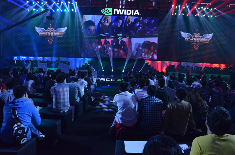 skullz：刚开始我并不知道s1mple也会来