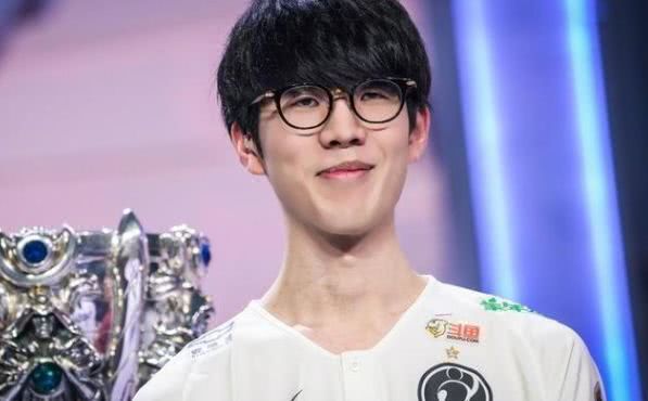 2024最佳战队： bin , Xun , knight , Elk , Meiko